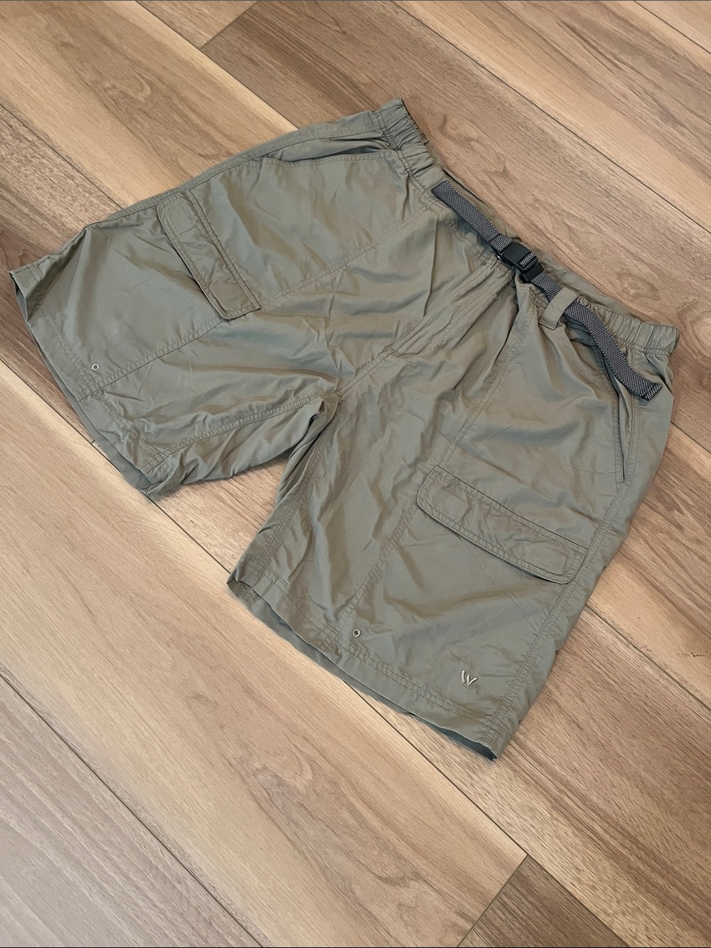 White Sierra Olive Khaki Cargo Shorts with Integrated Web Belt